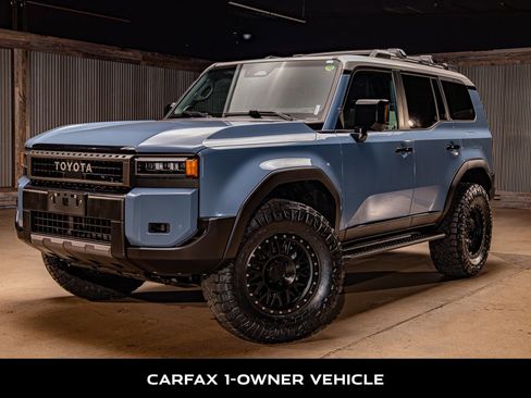 Used 2025 Toyota Land Cruiser w/ Premium Package image 5