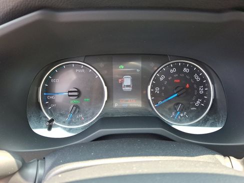 Certified 2022 Toyota RAV4 XLE w/ Convenience Package image 20