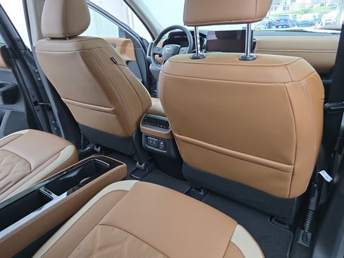 New 2026 Nissan Pathfinder Platinum image 11