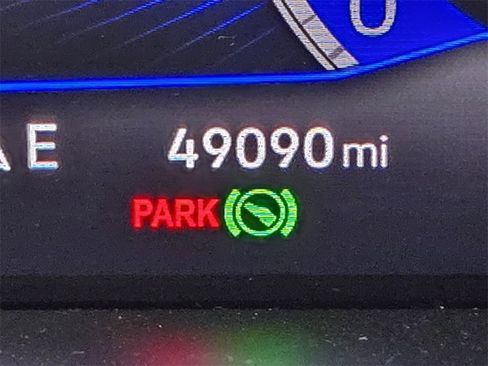 Used 2024 Volkswagen Taos SE image 24