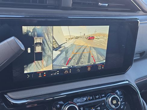 Used 2024 GMC Sierra 2500 AT4 w/ AT4 Premium Plus Package image 29