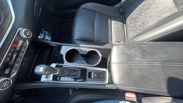 Used 2025 Nissan Altima 2.5 SL FWD image 17