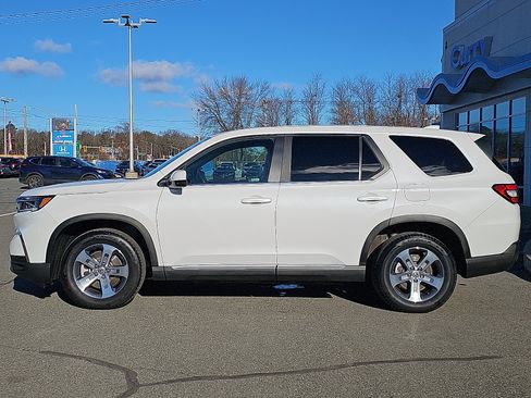 Used 2023 Honda Pilot EX-L image 7