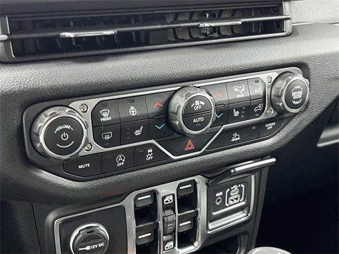 New 2026 Jeep Gladiator Sport image 31