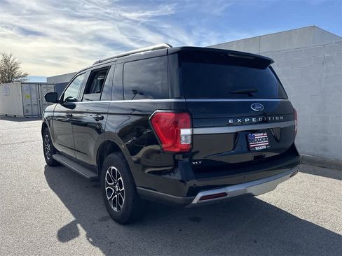 Used 2024 Ford Expedition XLT image 4
