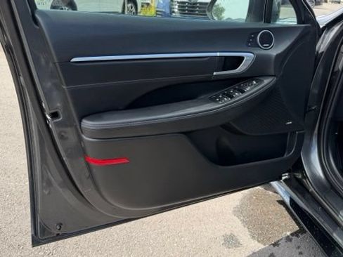 Used 2022 Hyundai Sonata Limited FWD image 20