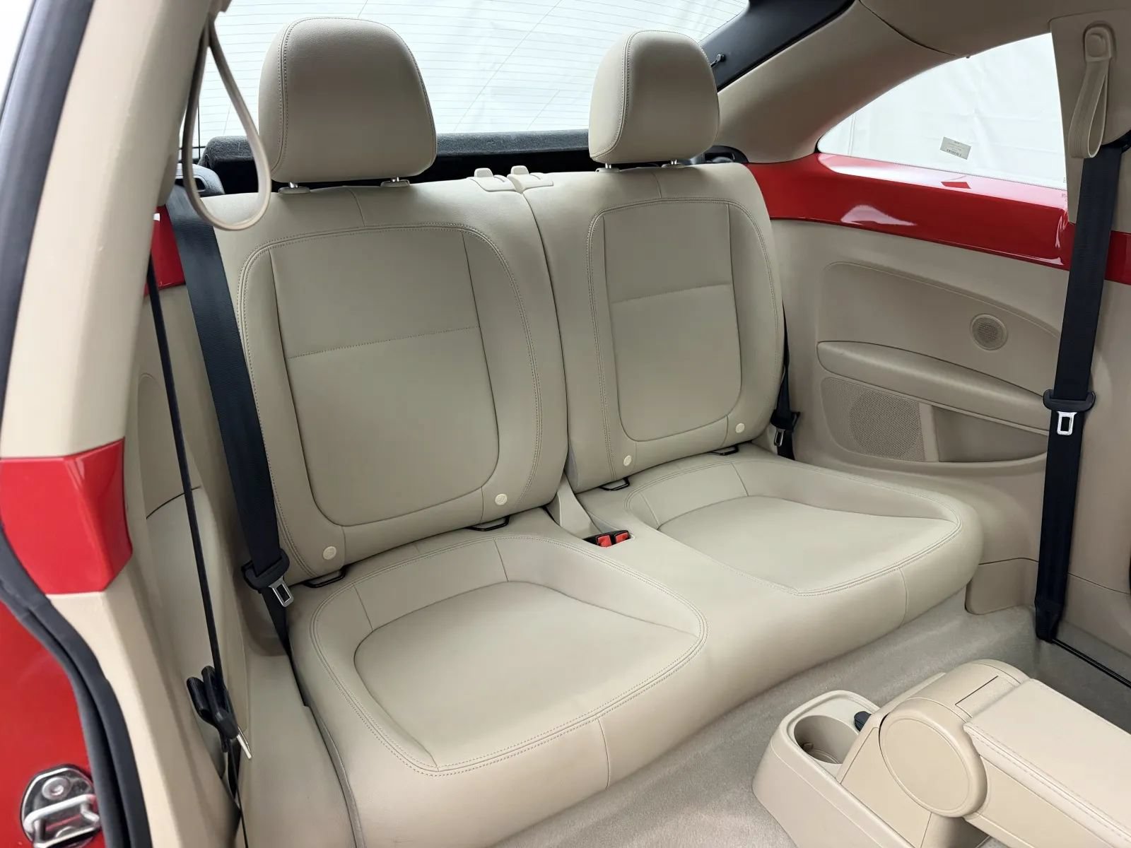 Used 2014 Volkswagen Beetle 2.5 FWD image 17