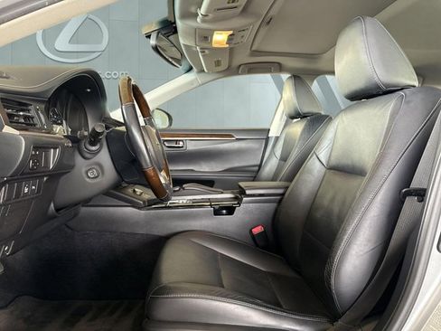 Used 2015 Lexus ES 350 w/ Luxury Package image 9