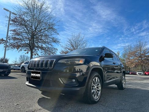 Used 2019 Jeep Cherokee Latitude Plus image 32