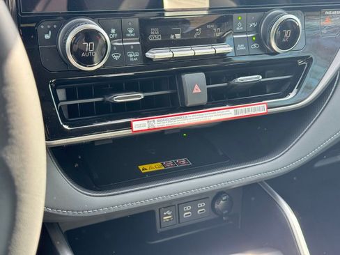 New 2026 Toyota Highlander XLE AWD/4WD image 27