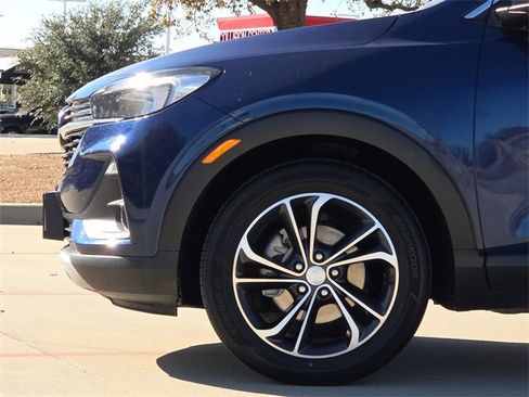 Used 2023 Buick Encore GX Select image 5