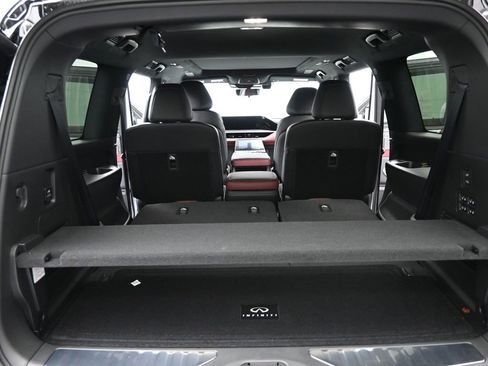 New 2026 INFINITI QX80 Autograph w/ Premium Cargo Package image 16