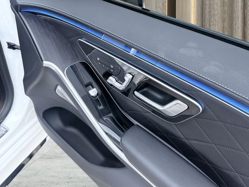 Used 2023 Mercedes-Benz S 580 4MATIC Sedan image 55