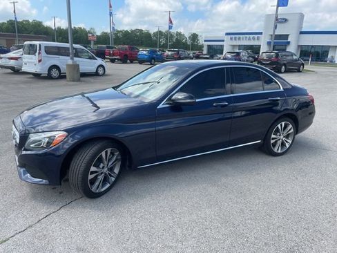 Used 2017 Mercedes-Benz C 300 4MATIC Sedan image 4