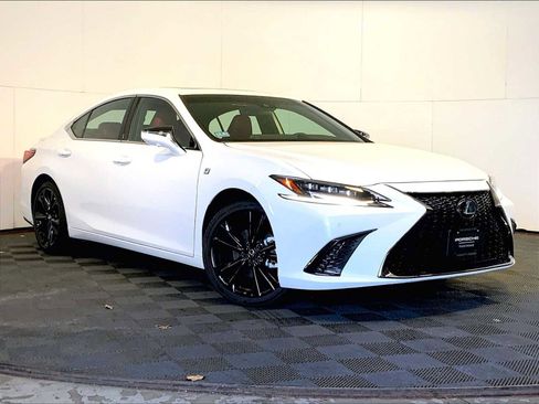 Used 2024 Lexus ES 350 F Sport w/ Technology Package FWD image 9