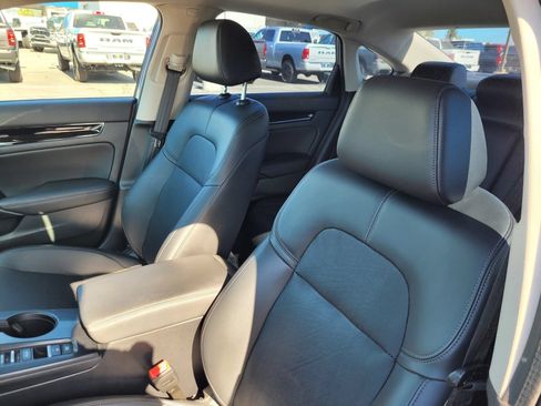 Used 2022 Honda Civic Touring image 17