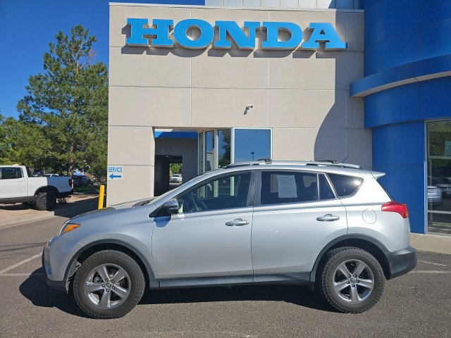 Used 2015 Toyota RAV4 XLE FWD image 2