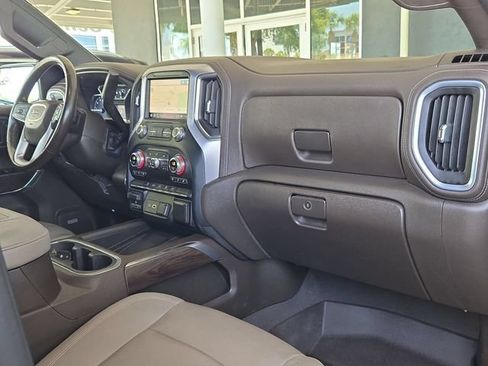 Used 2022 GMC Sierra 1500 SLT w/ SLT Convenience Package AWD/4WD image 29