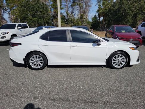 Used 2023 Toyota Camry LE image 9