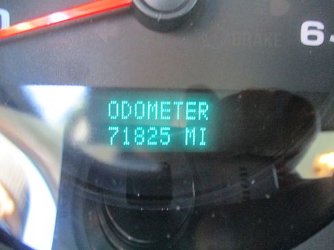 Used 2014 Chevrolet Silverado 2500 LT w/ Suspension Package, Off-Road image 13