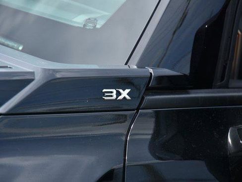 New 2025 GMC Hummer EV 3X image 9