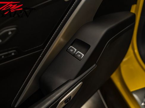 Used 2015 Chevrolet Corvette Z06 w/ 3LZ Preferred Equipment Group image 29