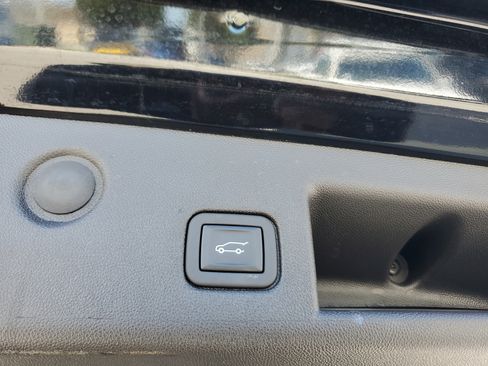 Used 2024 Chevrolet Equinox RS w/ RS Leather Package image 14