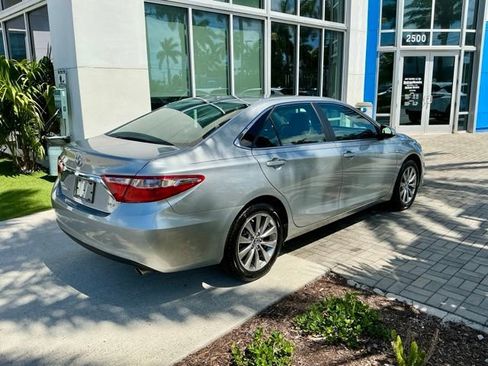 Used 2016 Toyota Camry XLE FWD image 6