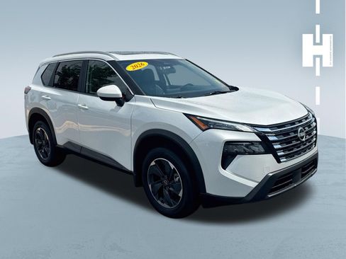 Used 2026 Nissan Rogue SV w/ SV Premium Package FWD image 1