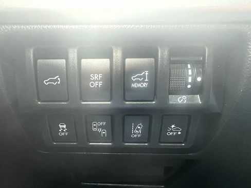 Used 2016 Subaru Outback 3.6R Limited image 32