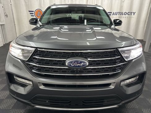 Used 2024 Ford Explorer XLT w/ Equipment Group 202A AWD/4WD image 4