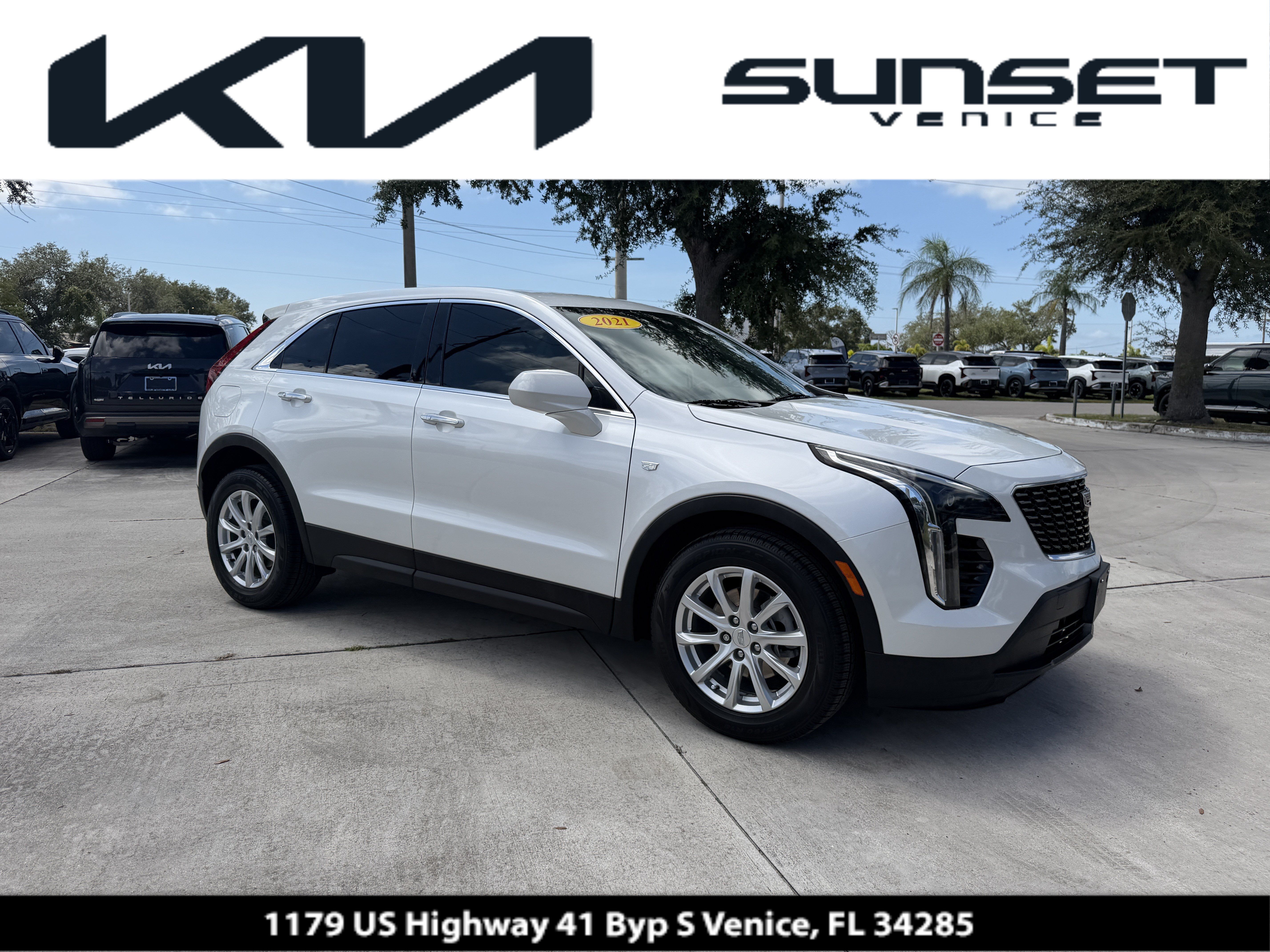 Used 2021 Cadillac XT4 Luxury w/ Driver Awareness Package FWD image 1