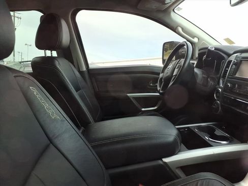 Used 2017 Nissan Titan XD AWD/4WD image 4