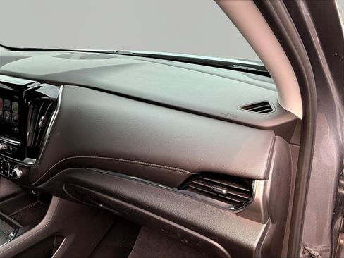 Used 2019 Chevrolet Traverse LT FWD image 27