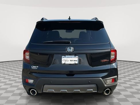 Used 2023 Honda Passport TrailSport image 6
