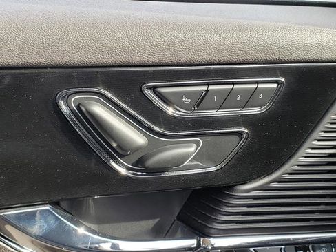 Used 2022 Lincoln Corsair AWD w/ Equipment Group 101A image 20