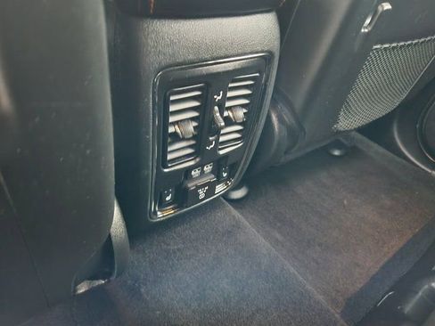 Used 2019 Jeep Grand Cherokee Trailhawk AWD/4WD image 8