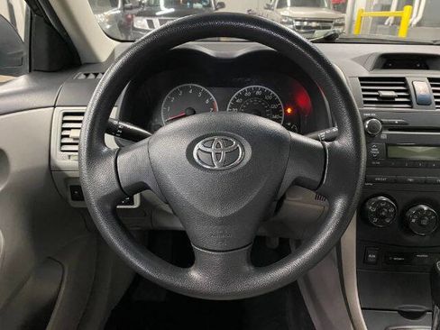 Used 2013 Toyota Corolla L image 19
