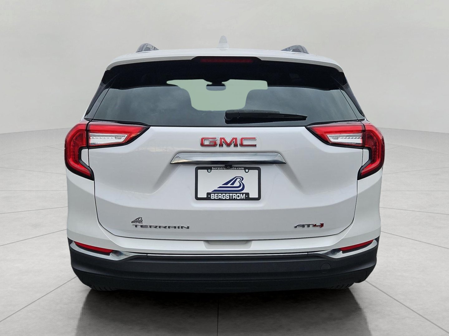 Certified 2023 GMC Terrain AT4 AWD/4WD image 7