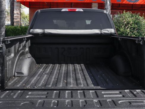 Used 2018 Ford F150 XLT w/ Equipment Group 302A Luxury image 9