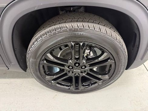 New 2026 Chevrolet Traverse LT w/ Driver Confidence Package image 4