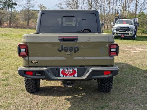 New 2026 Jeep Gladiator Sport image 6