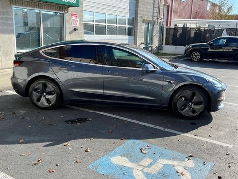Used 2019 Tesla Model 3 Long Range image 8