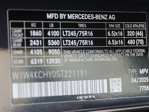 Used 2025 Mercedes-Benz Sprinter 2500 image 51