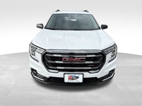 Certified 2024 GMC Terrain AT4 AWD/4WD image 8