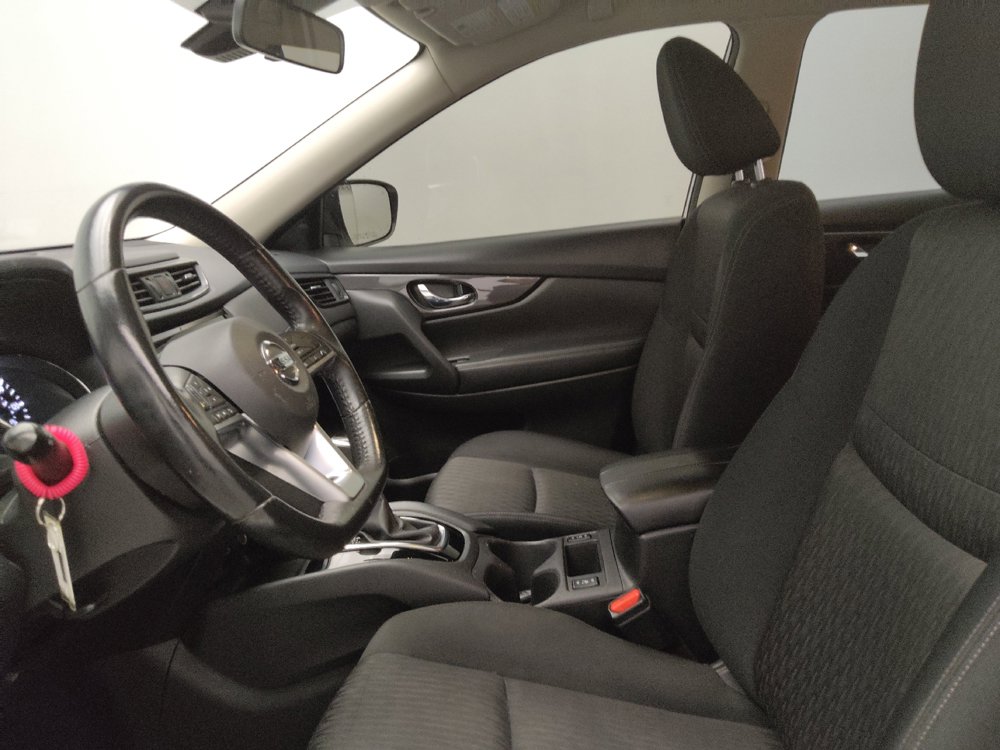 Used 2019 Nissan Rogue SV FWD image 17