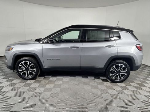 Used 2023 Jeep Compass Limited w/ Sun and Sound Group AWD/4WD image 18