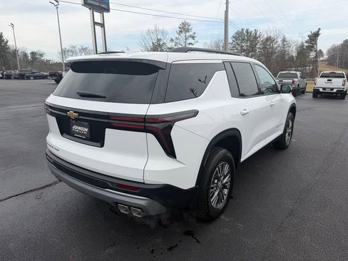 New 2026 Chevrolet Traverse LT w/ Driver Confidence Package image 7