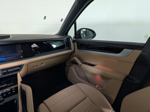New 2026 Porsche Cayenne AWD/4WD image 23
