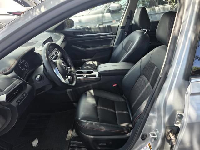Used 2025 Nissan Altima 2.5 SR FWD image 6